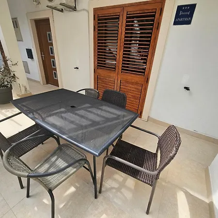 Majic Makarska